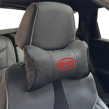 Подушка на підголівник з логотипом BYD Екошкіра 3D Кольоровий лого Чорна-Чорний кант 1 шт 91792 фото
