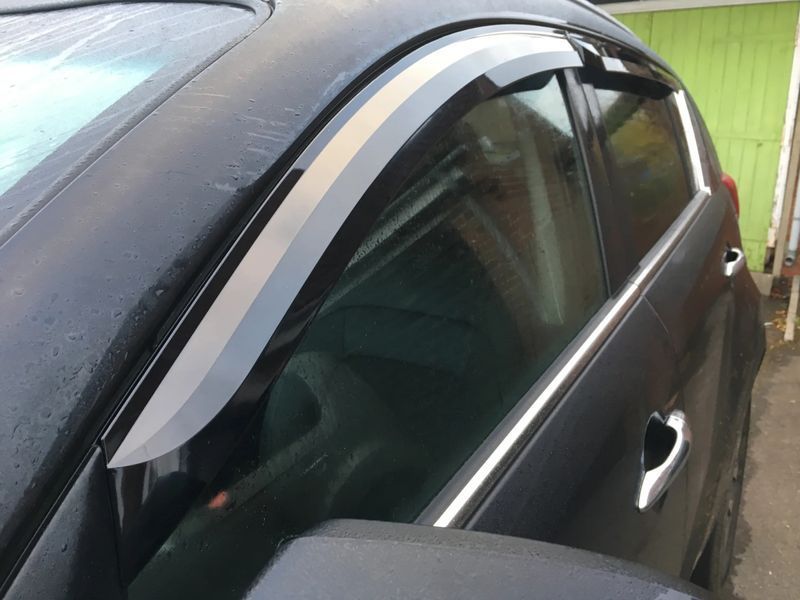 Дефлекторы окон ветровики для Kia Sportage 2010-2015 4 шт (Auto Clover) 89988 фото