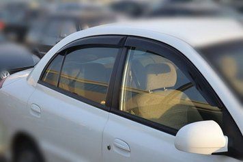 Дефлекторы окон ветровики Kia Rio 2 седан 2000-2005 K11800 фото