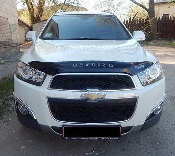 Дефлектор капоту мухобійка Chevrolet Captiva 2012- 6580 фото