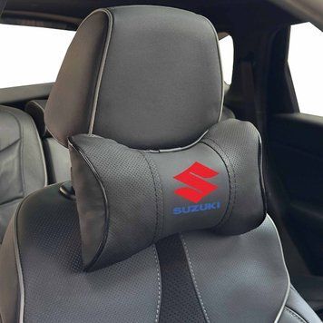 Подушка на підголівник з логотипом Suzuki Екошкіра 3D Кольоровий лого Чорна-Чорний кант 1 шт 91856 фото