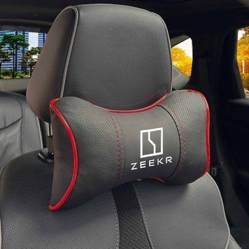 Подушка на підголівник з логотипом Zeekr Екошкіра 3D Кольоровий лого Чорна-Червоний кант 1 шт 91801 фото