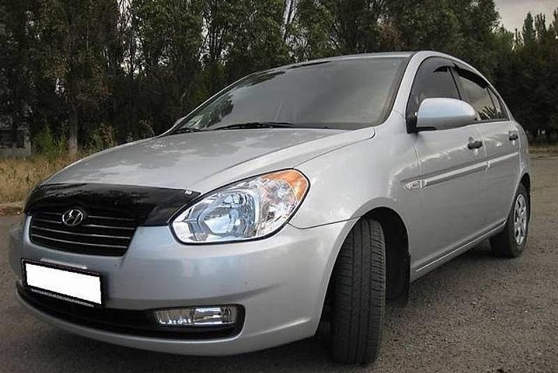 Дефлектор капоту мухобійка для Hyundai Accent/Verna 2006-2010 570 фото