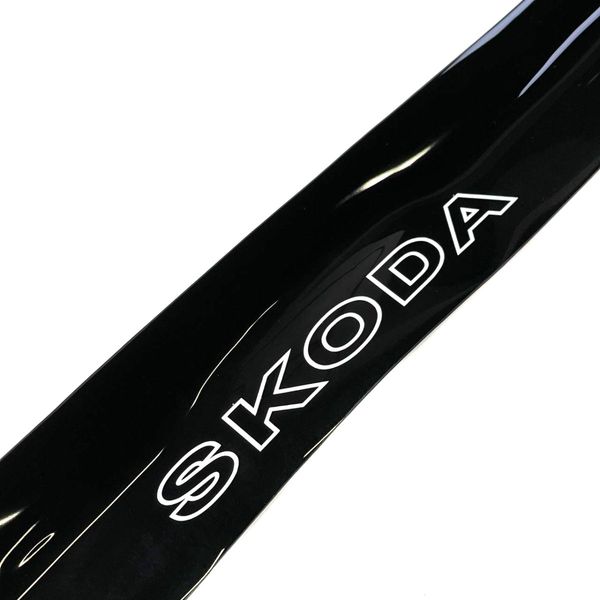 Дефлектор капоту мухобійка Skoda Octavia Tur 1997-2012 Voron Glass MS10396 фото