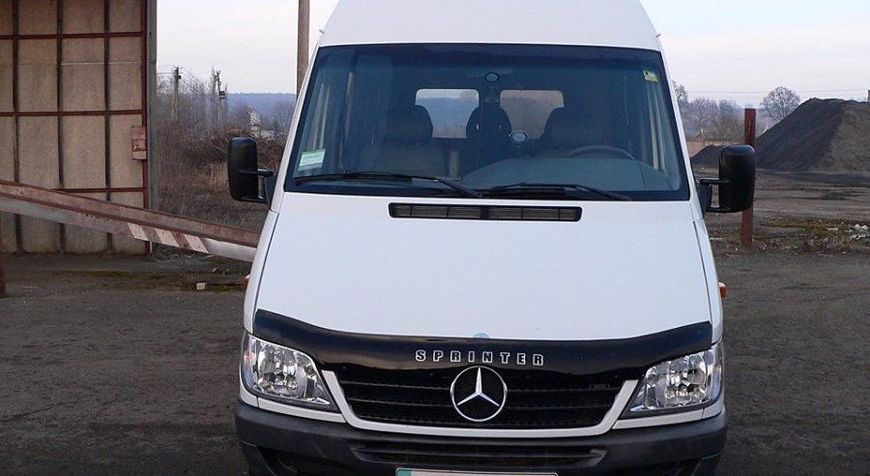 Дефлектор капоту мухобійка Mercedes-Benz Sprinter 2002-2006 2613 фото