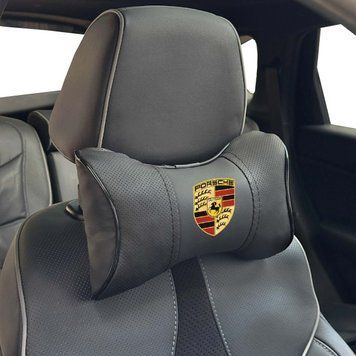 Подушка на підголівник з логотипом Porsche Екошкіра 3D Кольоровий лого Чорна-Чорний кант 1 шт 91776 фото