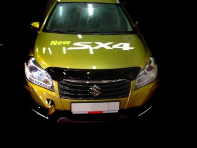 Дефлектор капоту мухобійка для Suzuki SX4 2013-. темний 512 фото