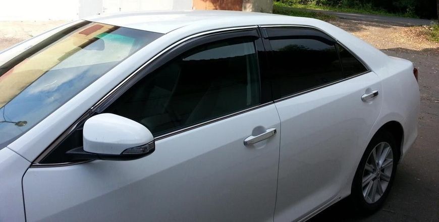 Дефлекторы окон ветровики Kia Optima 2011- 4 дв С Хром Молдингом K27-M фото