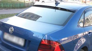 Cпойлер заднього скла козирок Fly для Volkswagen Polo 2009- Седан / Глянець 43738 фото