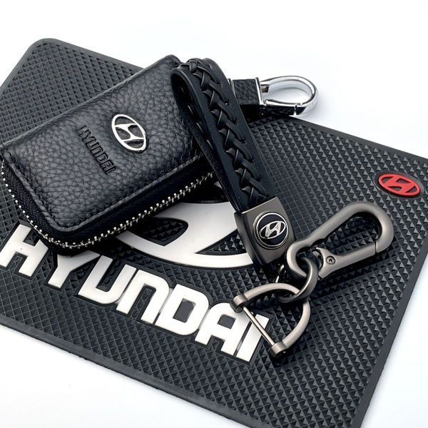 Подарунковий набір №44 для Hyundai / Килимок Торпеди / Брелок з карабіном / Чохол тиснена шкіра 37234 фото