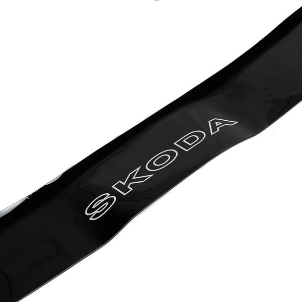 Дефлектор капота мухобойка для Skoda Octavia A5 2004-2013 (Короткая) Voron Glass MS10204 фото