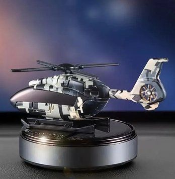 Ароматизатор автомобільний Літак із пілотом на сонячній батареї Камуфляж (Парфум Гарденія) 74724 фото