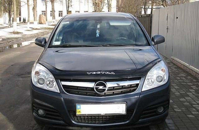Дефлектор капота мухобойка для Opel Vectra C 2006-2008 рестайлинг Евро Крепление (Vip Tuning) OP22 2289 фото