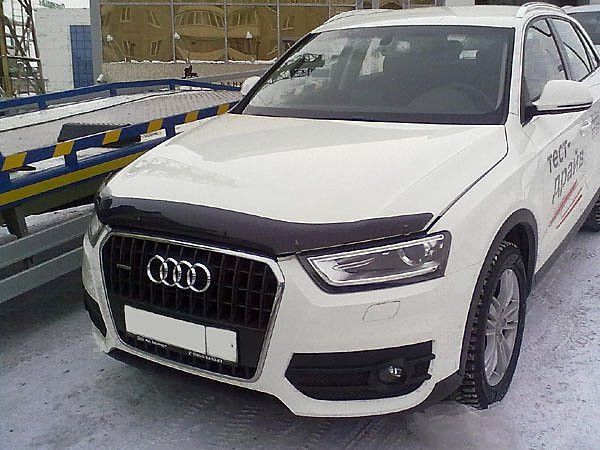 Дефлектор капоту мухобійка для AUDI Q3, 11-, темний 3473 фото